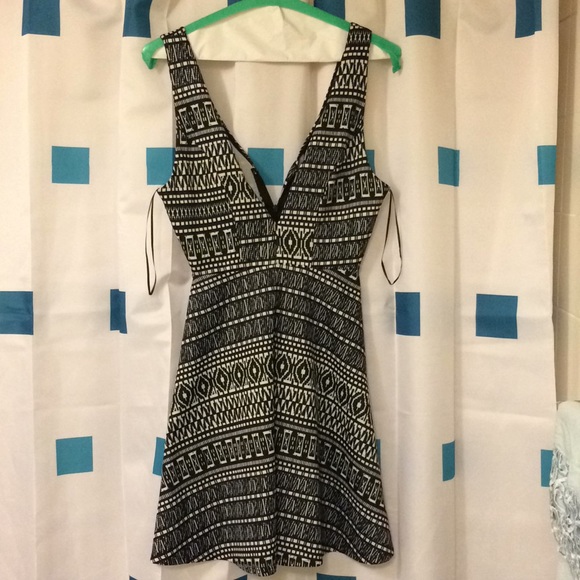 Black & White Mini Flare Dress - Picture 2 of 3